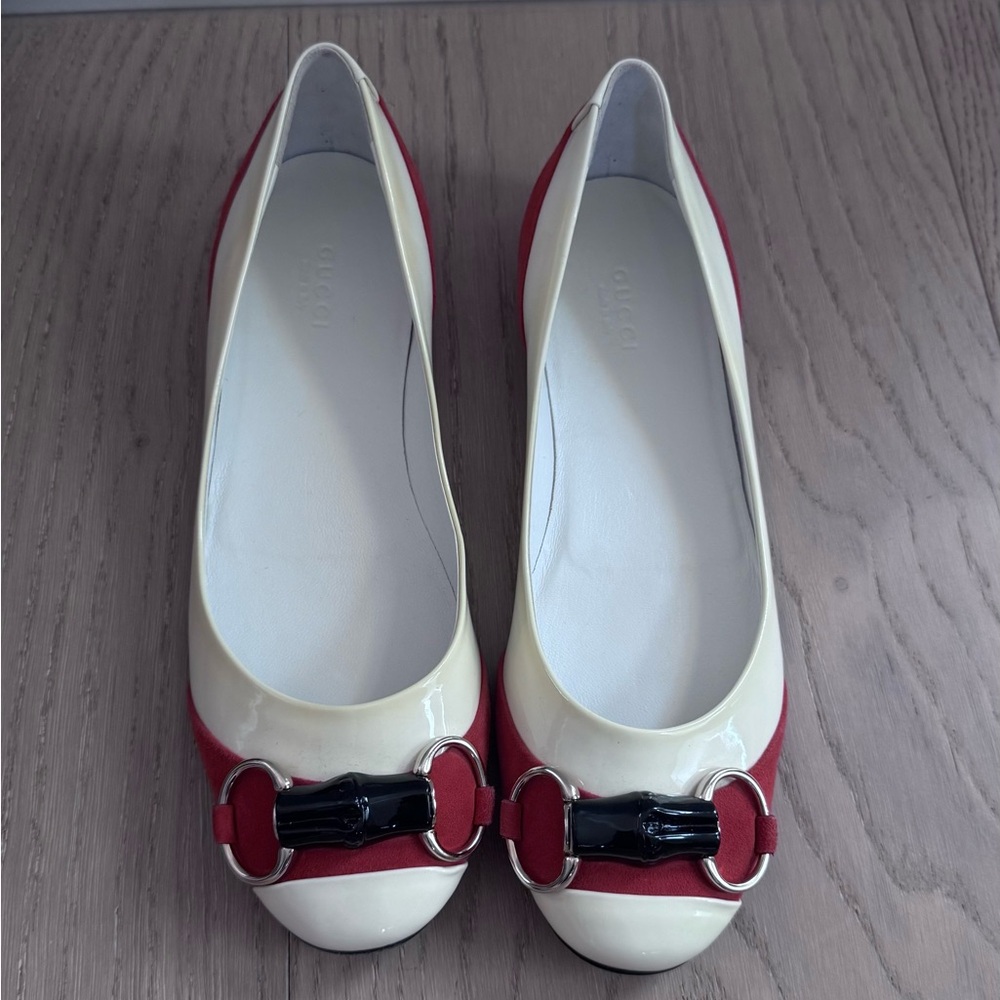 Gucci Red and White Leather Flats with Bow Detail